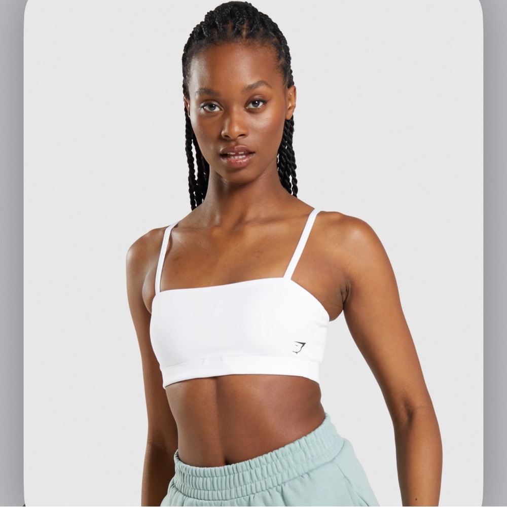 Gymshark bandeau sports bra white size M, practically new, worn once!